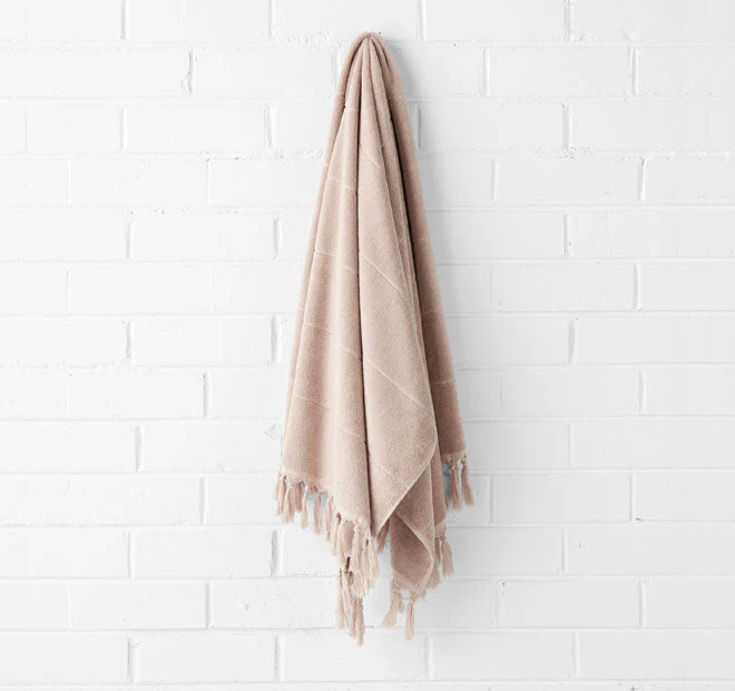 Paros 580GSM Cotton Bath Towel Range Pink Clay