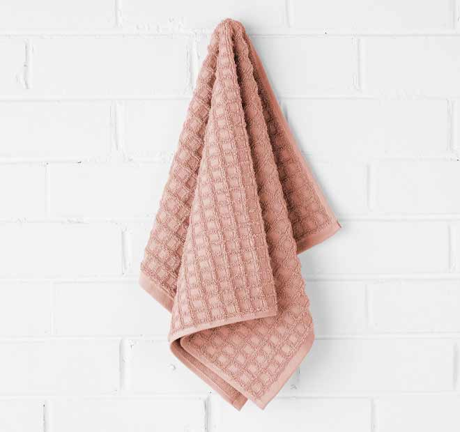Waffle 5 Piece 580GSM Cotton Bath Towel Set Pink Clay - Image 3