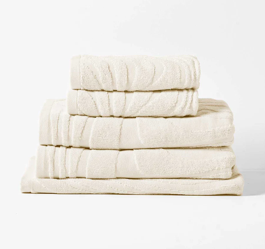 Wave 550GSM Bath Towel Range Sand - Image 5
