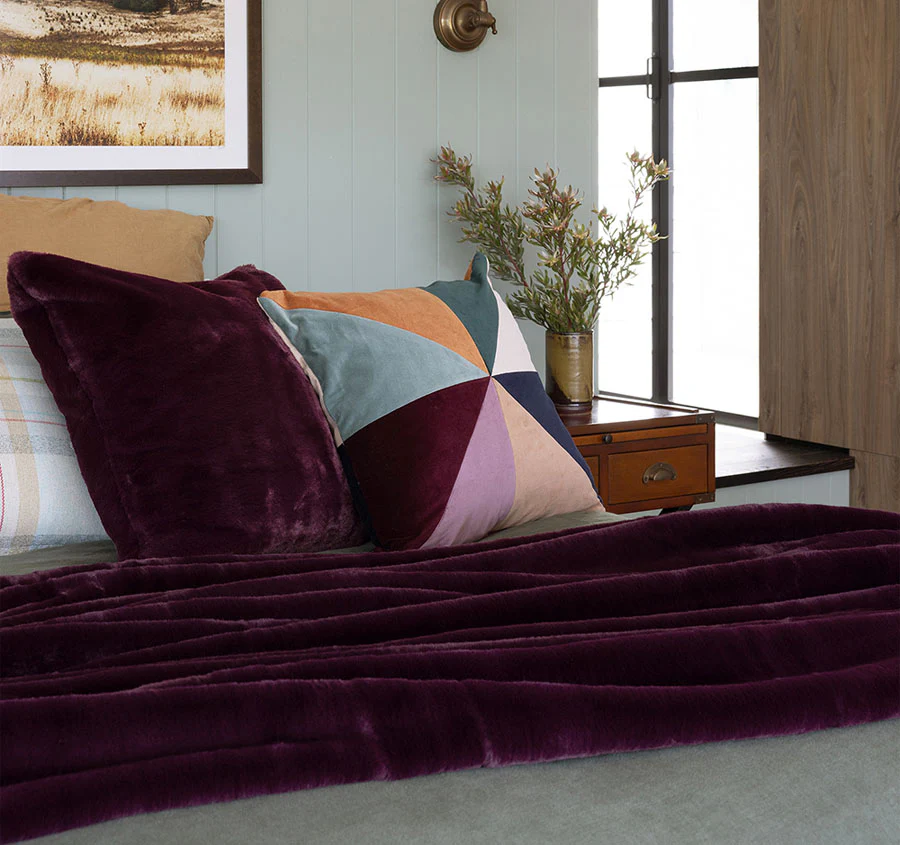 Frida 150x200cm Throw Rug Plum - Image 3
