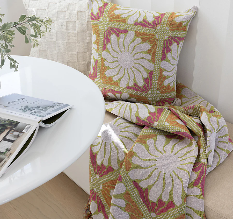 Zinnia 50x50cm Filled Cushion Sorbet - Image 3