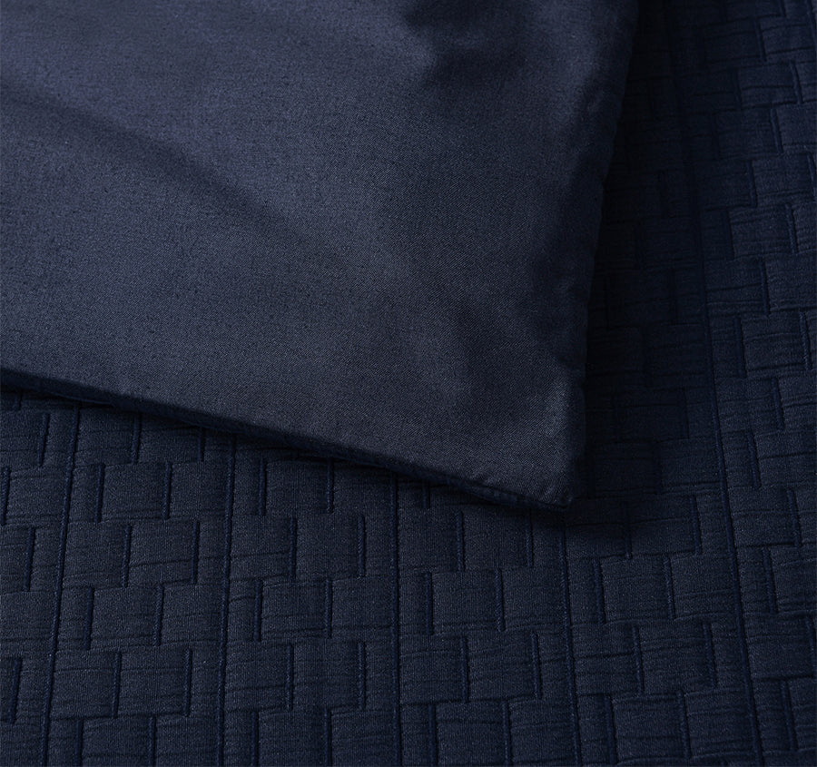 Burleigh Quilt Cover Set Range Ink - Image 5