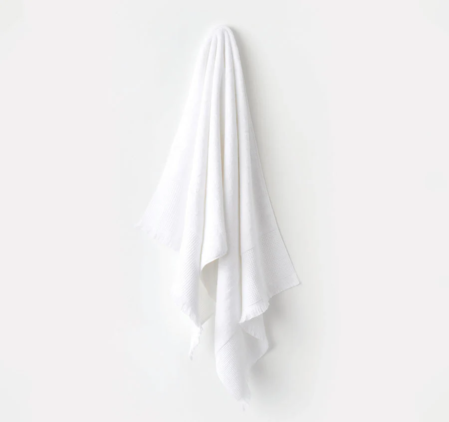 Aria 550GSM Bamboo Cotton Bath Towel Range White - Image 3