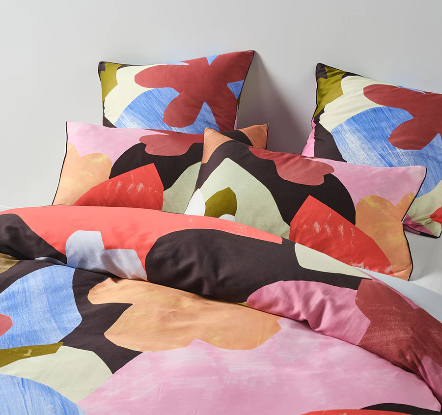 Glinda Quilt Cover Set Range Blackcurrant - Image 6