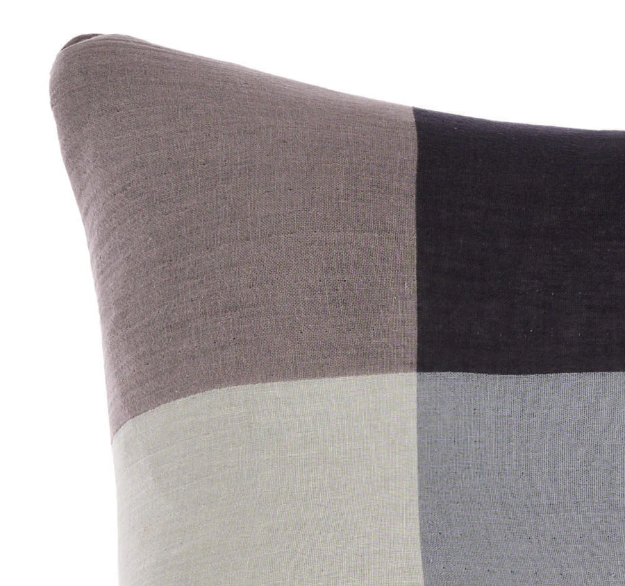Irvine 48x48cm Filled Cushion Night - Image 2