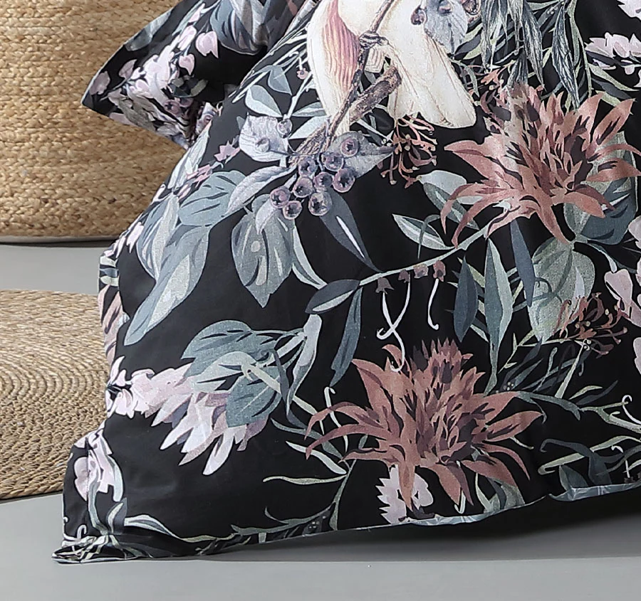 Major Quilt Cover Set Range Black - Image 3