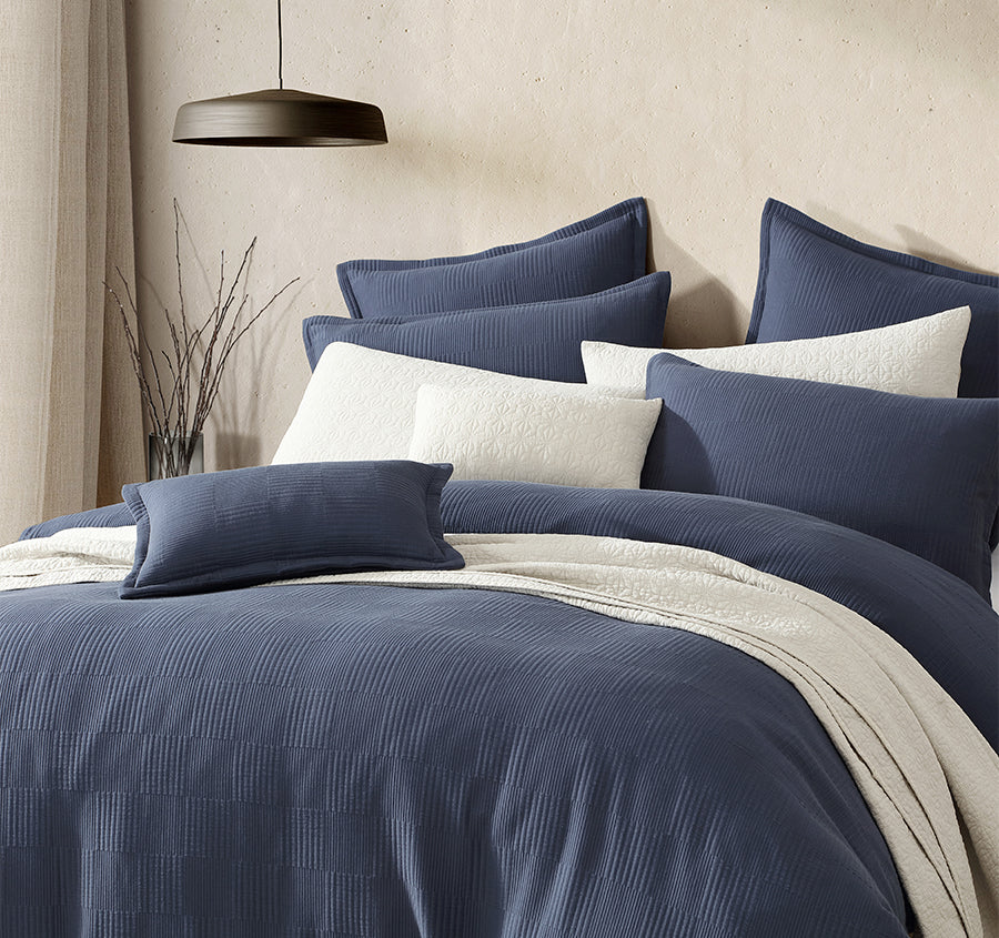 Caspian 30x50cm Filled Cushion Indigo - Image 3