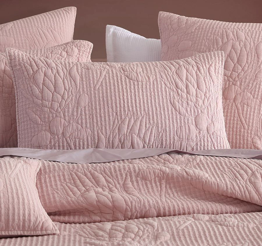 Flourish Quilt Cover Set Range Rose - Image 4
