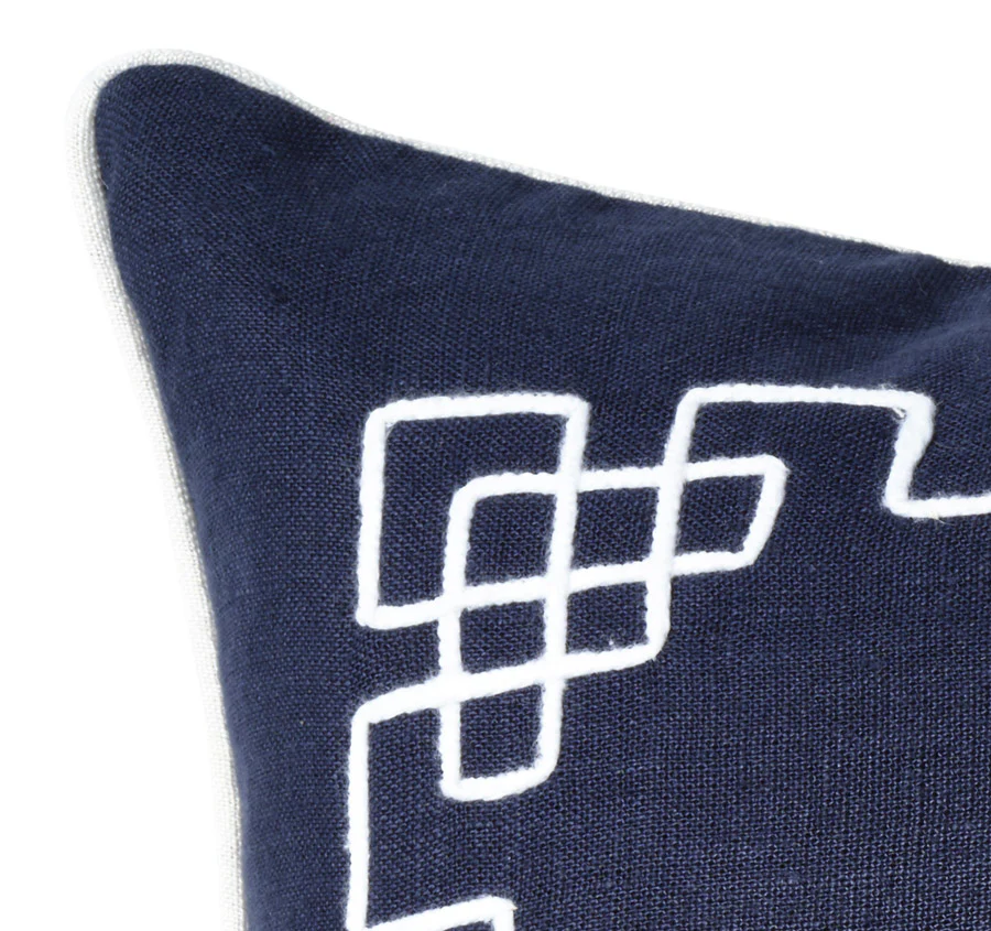 Linen Newport 50x50cm Filled Cushion Navy - Image 2