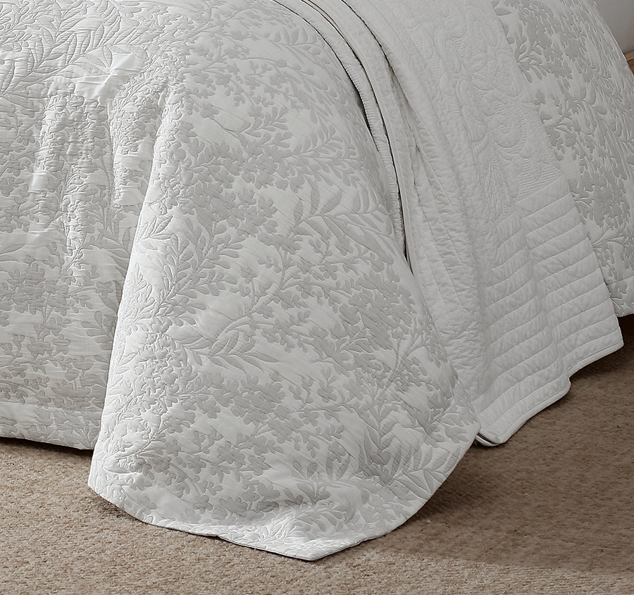 Quinn Quilt Cover Set Range Silver - Image 3