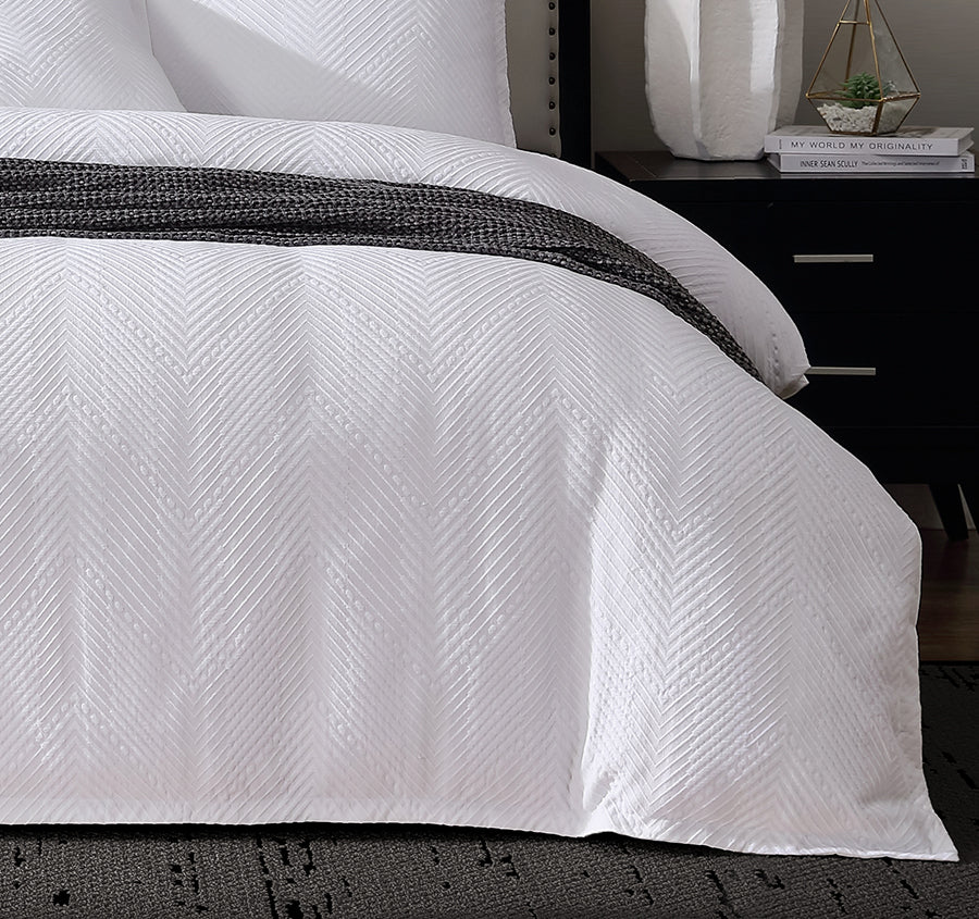 Viva Quilt Cover Set Range White - Image 3