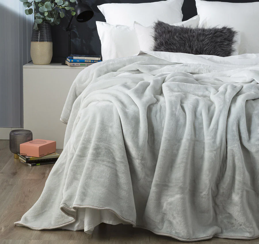 Heavy Weight Acrylic Mink Blanket Dove