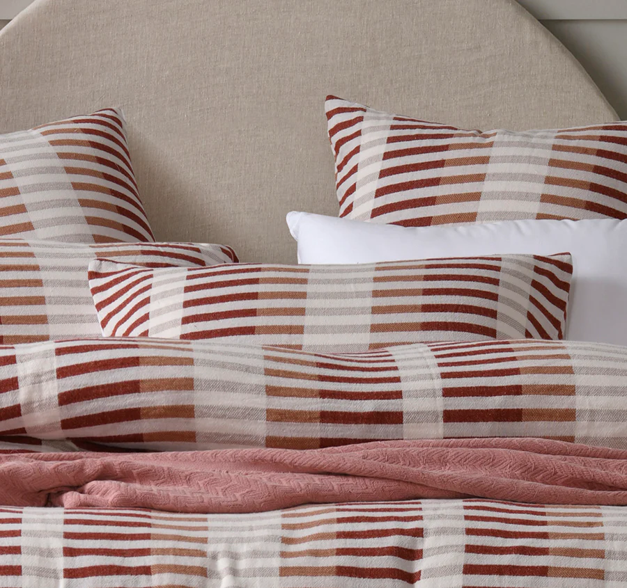 Tempo Quilt Cover Set Range Red - Image 4